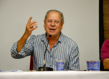 Ex-ministro José Dirceu fala sobre papel da classe trabalhadora na defesa da democracia