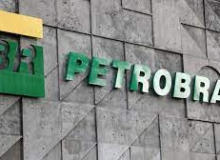 Petrobras anuncia concurso para 2023 com mais de mil vagas. Veja como se inscrever