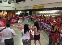 Aeroporto de Fortaleza (CE) vive madrugada de protestos contra PL da terceirização