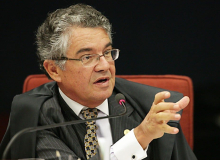 Marco Aurélio Mello diz que Eduardo embaixador é crime de nepotismo