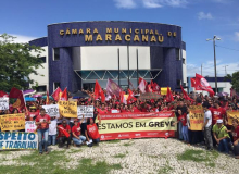 1,5 mil professores participam do primeiro ato de greve em Maracanaú