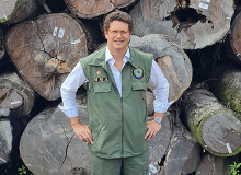 Ex-ministro Ricardo Salles vira réu em ação por contrabando de madeira ilegal