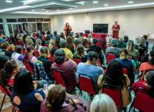 Servidores públicos de Curitiba declaram estado de greve contra o plano de carreira