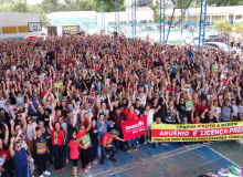 Professores de Fortaleza aprovam estado de greve pelo reajuste de 10,09%