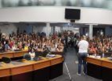 Servidores de  Joinville voltam ao trabalho, mas mantêm estado de greve