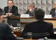 Para Barbosa, proposta de Temer para limitar gastos confirma inocência de Dilma