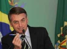 Em troca do auxílio emergencial, governo quer cortar verba do SUS e da educação