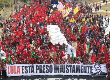 Advogados pedem ao STF que declare suspeição de Moro e liberte Lula