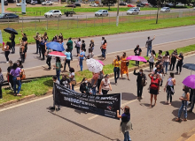 Professores de Valparaíso de Goiás param por 24h em defesa do piso salarial