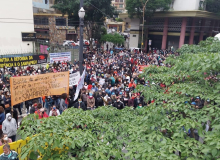 20 mil servidores municipais de São Paulo decidem: a greve continua!