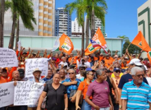 Petroleiros protestam contra os descontos nos Planos de Previdência da Petrobras