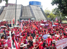 Em Fortaleza, Dia de Lutas reúne mais de mil servidores