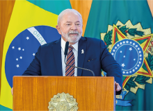 Brasileiros aprovam governo e estão otimistas com 1º ano de Lula, mostra pesquisa