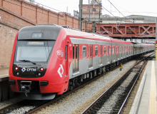 Tarcísio de Freitas manda aumentar tarifa de trem e metrô em SP para R$ 5