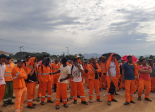Trabalhadores do Contorno Viário de Florianópolis lutam por mais direitos