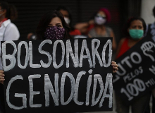 Bolsonaro é julgado por crimes na pandemia no Tribunal do Genocídio na PUC-SP