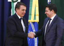 STF suspende posse de Ramagem, amigo de Bolsonaro e dos filhos, para direção da PF