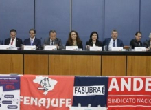 Ministra da Gestão de Lula inicia diálogo com o funcionalismo