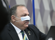 Farra dos militares: Ex-ministro Eduardo Pazuello foi beneficiado com supersalário