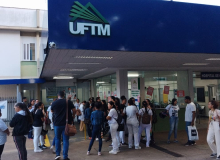 Trabalhadoras e trabalhadores da Ebserh em Minas Gerais entram em greve