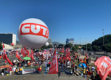 Ato no Rio de Janeiro reúne milhares de manifestantes neste sábado, 24/7