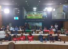 Luta por concurso público em Aracaju ocupa tribuna da Câmara de Vereadores