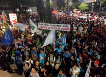 Milhares vão às ruas de BH contra os cortes na educação, pela ciência e a tecnologia