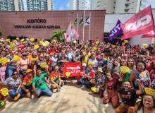 Professores de Fortaleza ocupam a Câmara em busca de avanço nas negociações