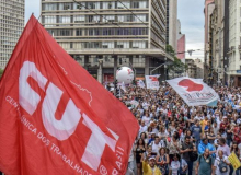Greve dos servidores de São Paulo recebe apoio de dirigentes sindicais da Itália