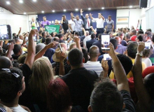 Sindspref se manifesta sobre ocupação da Câmara Municipal de Maceió