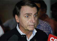 Técnica de enfermagem citada em registro nega ter aplicado vacina em Bolsonaro