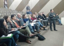 Após reunião com prefeitura, municipais de Araucária permanecem em estado de greve