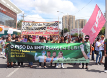 CUT-CE participa do 1º dia de paralisação da enfermagem em defesa da aplicação do piso nacional em todo o Brasil