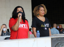 Educadoras e educadores aprovam a continuidade da greve na luta pelo piso - Fotos Rogério Hilário